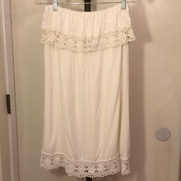 Cream Strapless Forever 21 Dress w/ Lace Trim - Picture 2 of 4